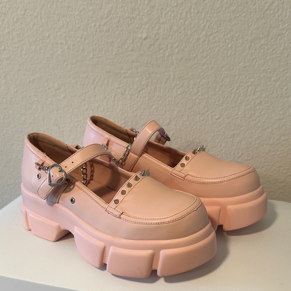 Stylish Pink Platform Mary Jane Shoes